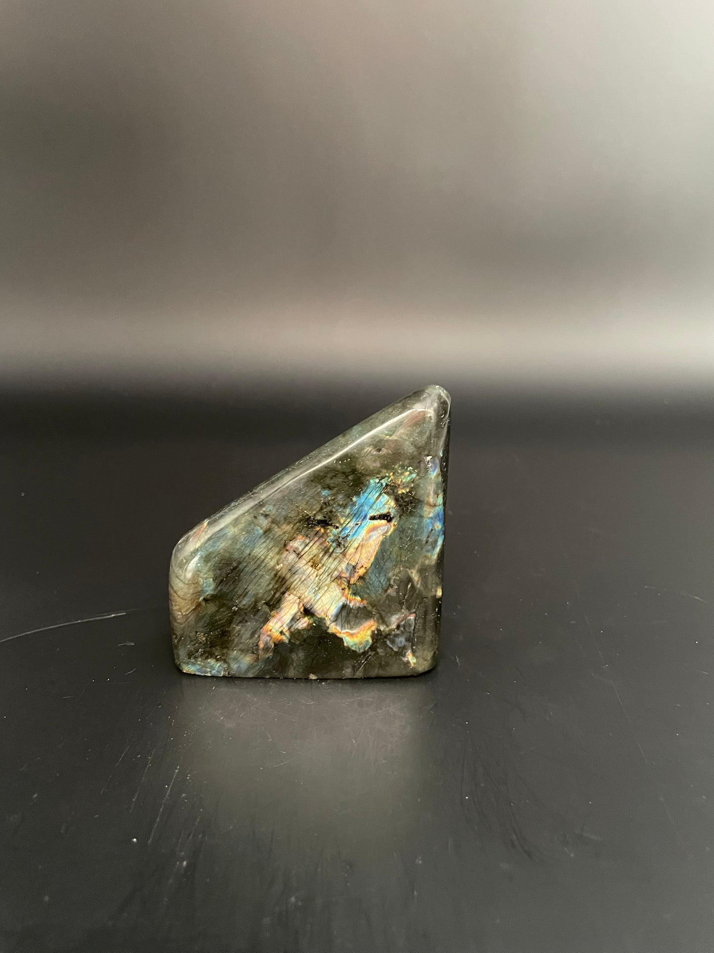 PROTECTION - Labradorite