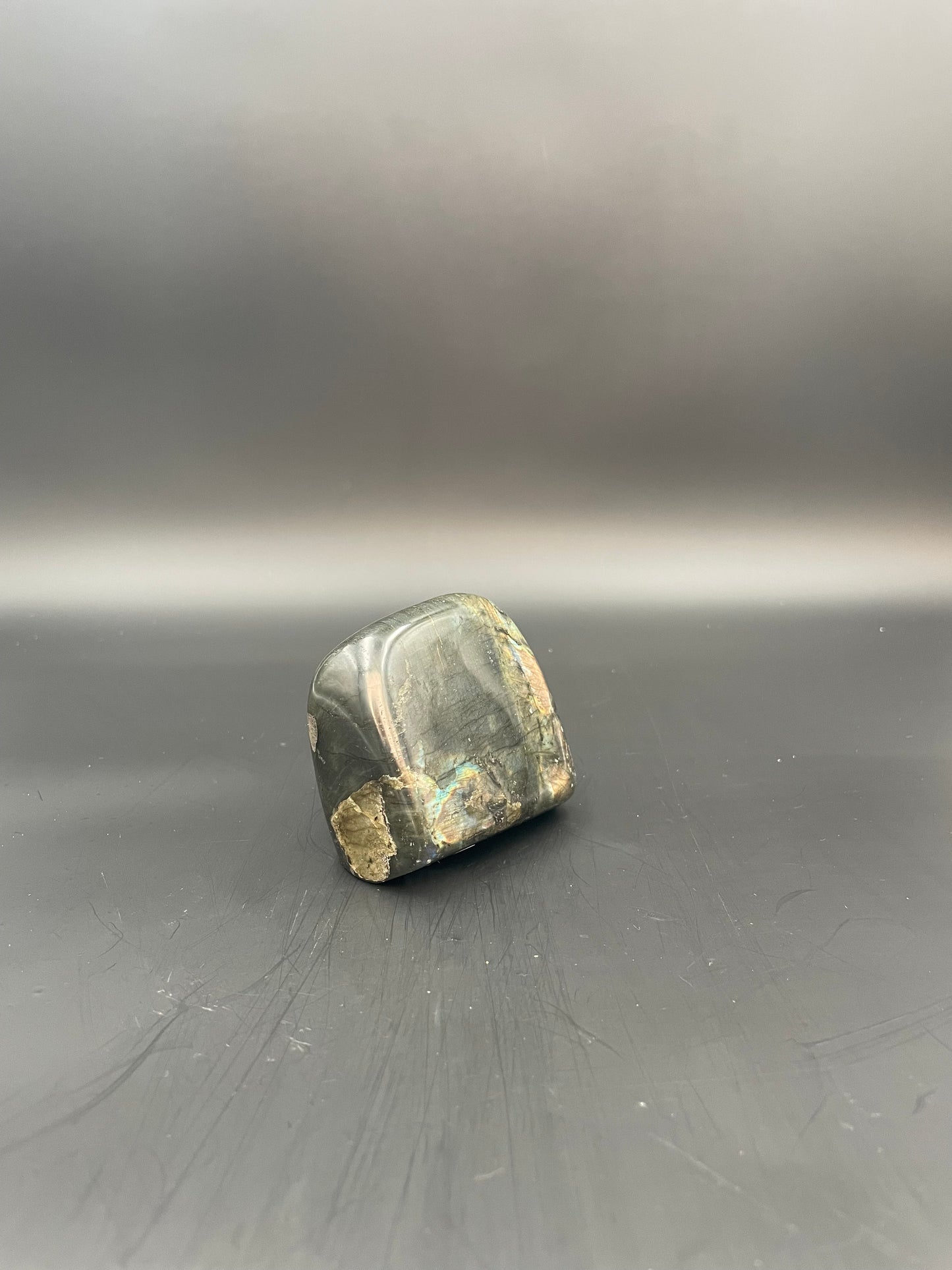 PROTECTION - Labradorite