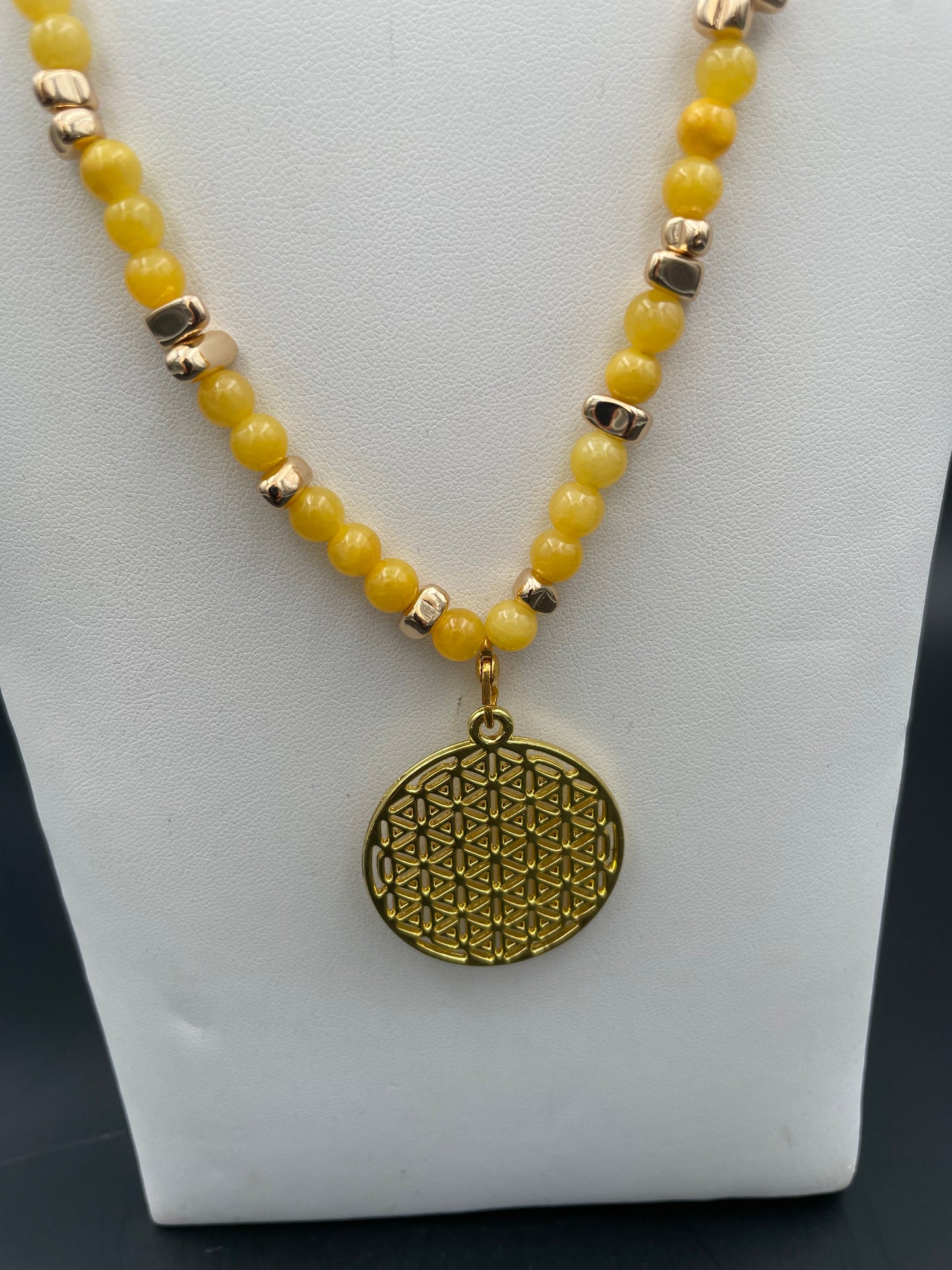 COLLIER-AGATE JAUNE